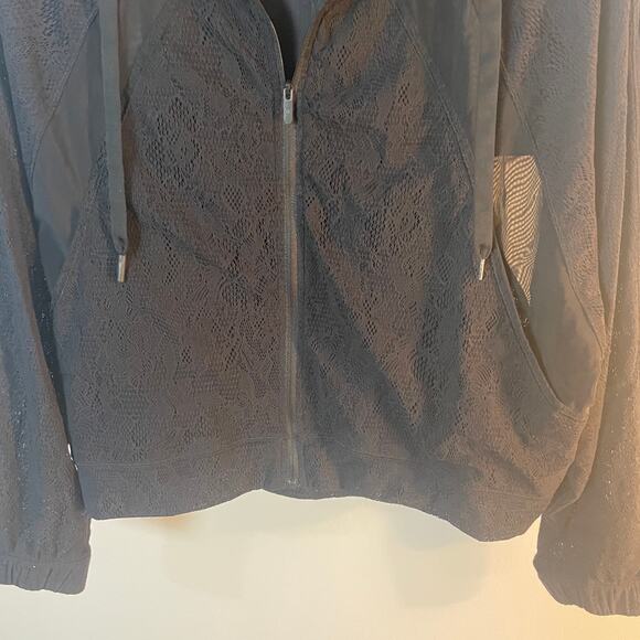 Lululemon In Depth Jacket Lace Combo Black Edition RARE Athletic Size 6 EUC - Picture 7 of 14